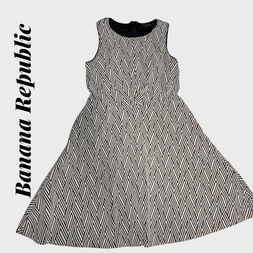 Banana Republic Jacquard Knit Fit And Flare Dress Size 8 Petite - Picture 2 of 5